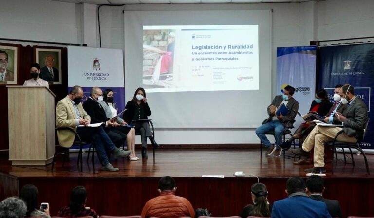 Lee más sobre el artículo Conagopare Azuay y la U. de Cuenca desarrollaron encuentro sobre la ruralidad y sus necesidades