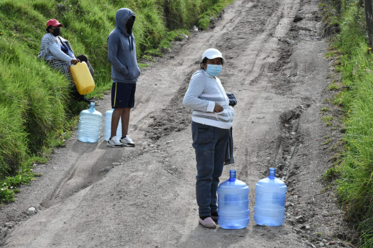 Lee más sobre el artículo Parroquias piden donaciones para afectados por inundaciones